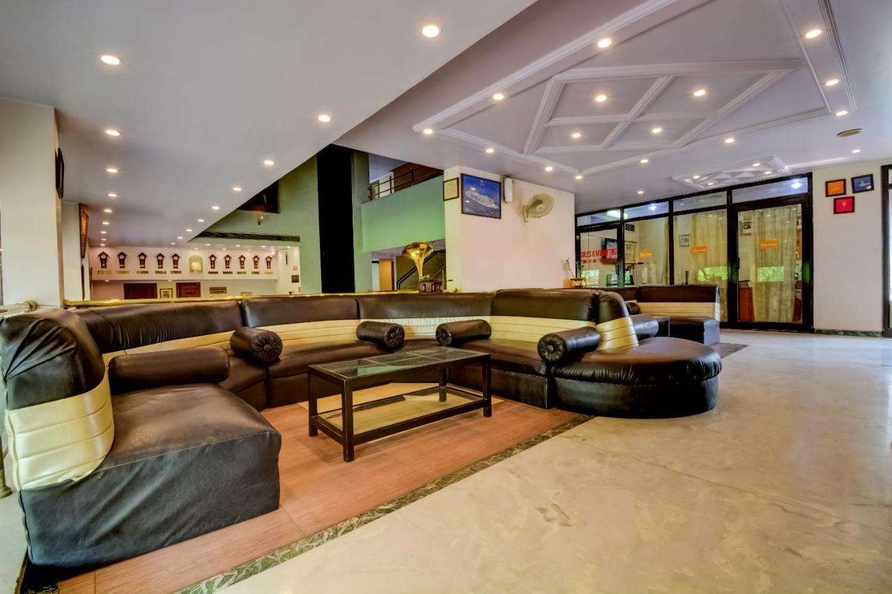 Oyo 18814 Hotel Maya International 斋浦尔 外观 照片
