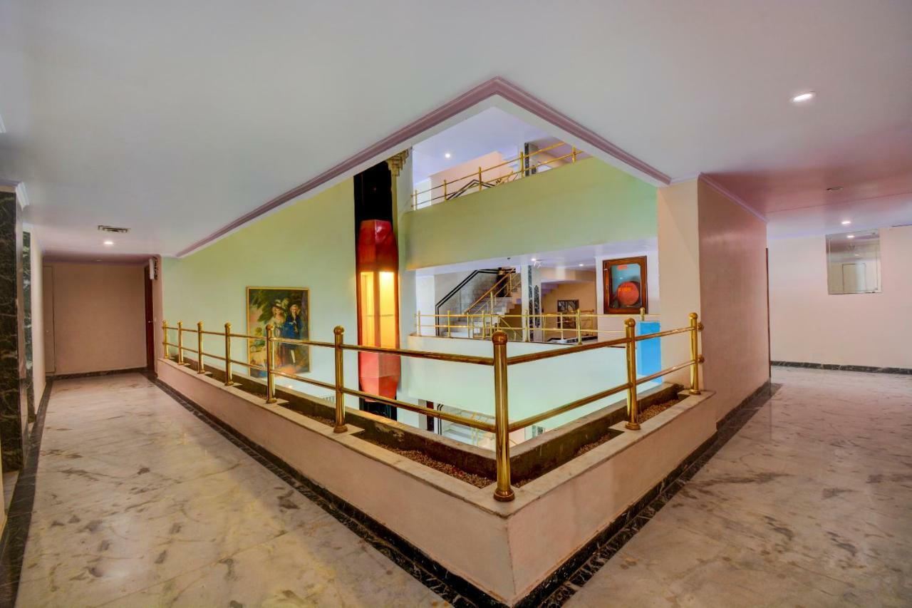 Oyo 18814 Hotel Maya International 斋浦尔 外观 照片