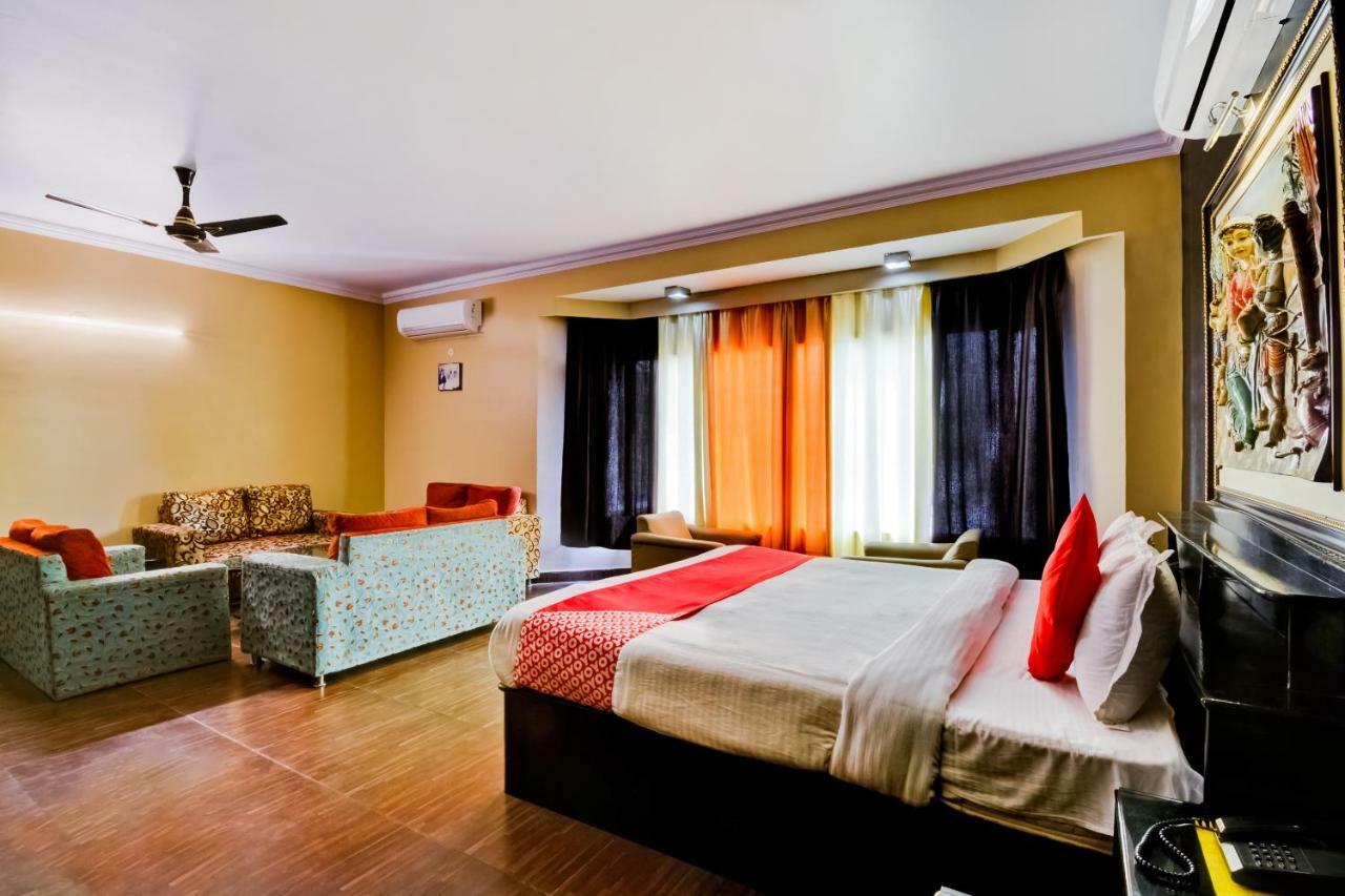Oyo 18814 Hotel Maya International 斋浦尔 外观 照片