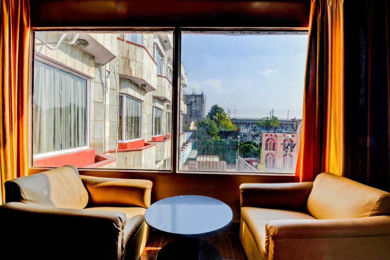 Oyo 18814 Hotel Maya International 斋浦尔 外观 照片