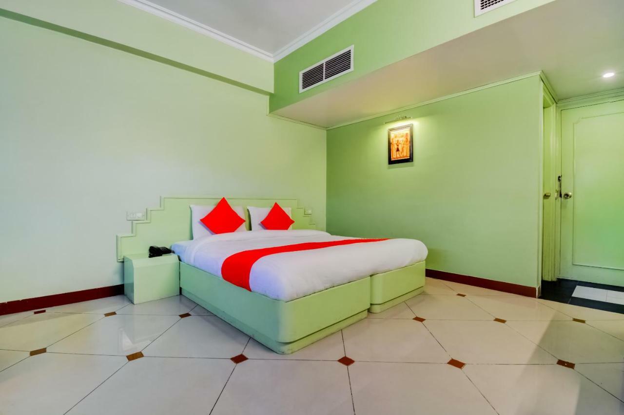 Oyo 18814 Hotel Maya International 斋浦尔 外观 照片