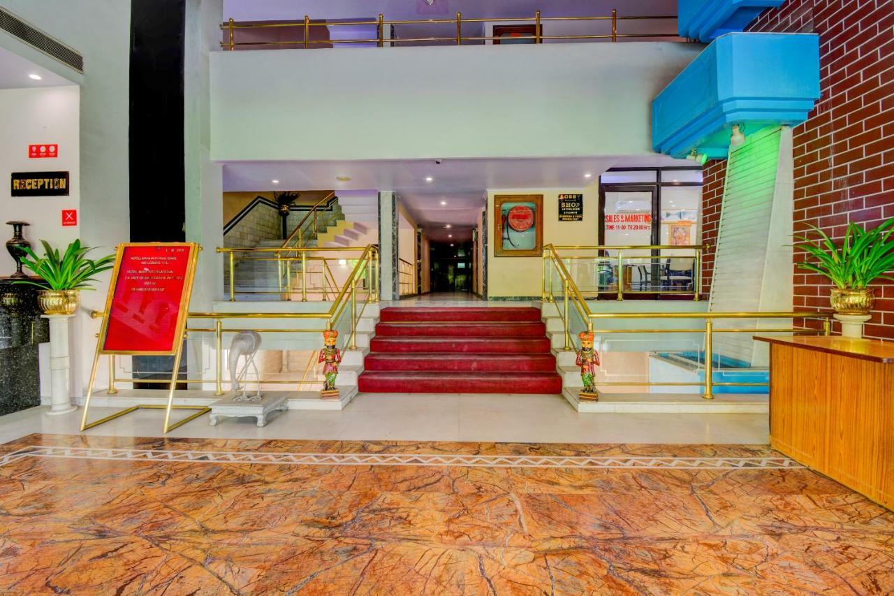 Oyo 18814 Hotel Maya International 斋浦尔 外观 照片