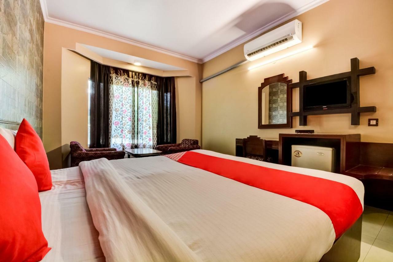 Oyo 18814 Hotel Maya International 斋浦尔 外观 照片
