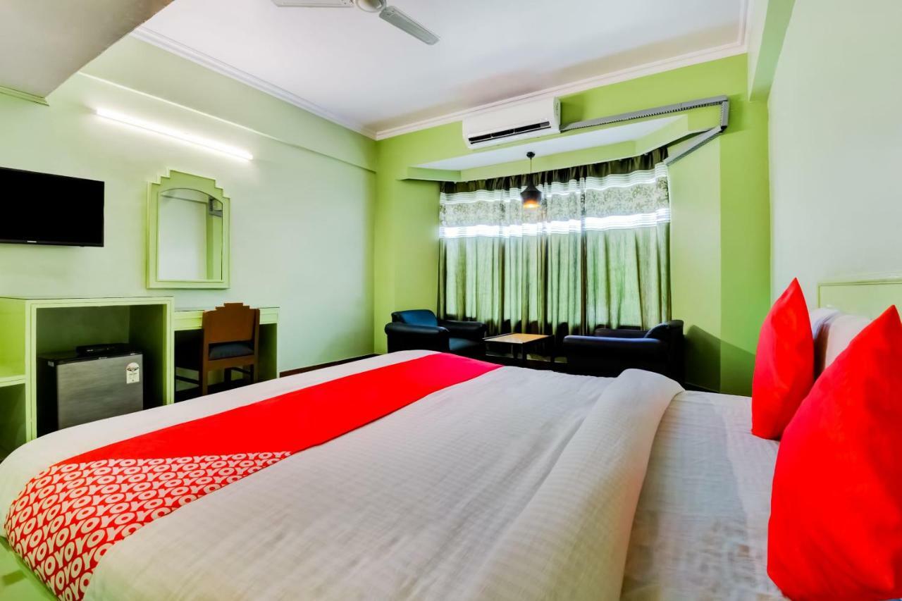 Oyo 18814 Hotel Maya International 斋浦尔 外观 照片