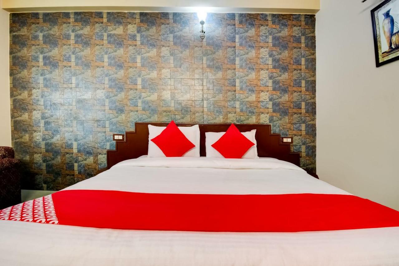 Oyo 18814 Hotel Maya International 斋浦尔 外观 照片